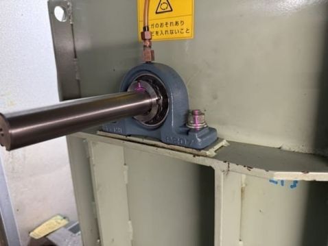 東京都　AHU（エアハンドリングユニット）メンテナンス実績 ファン軸受　交換前・交換後