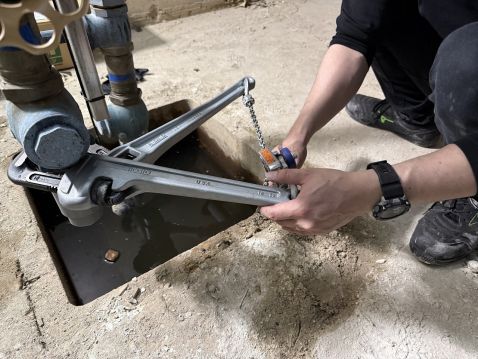 千葉県　水中ポンプ　更新実績 既設配管撤去作業